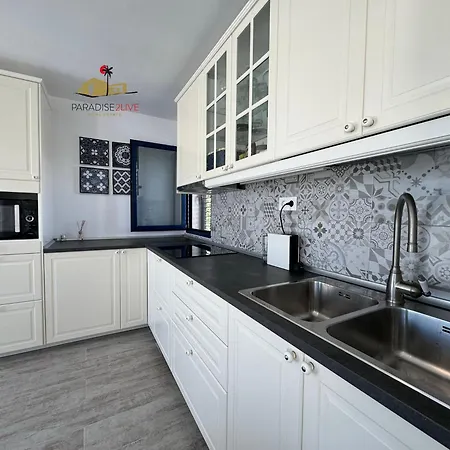 Hibiscus Apartament *